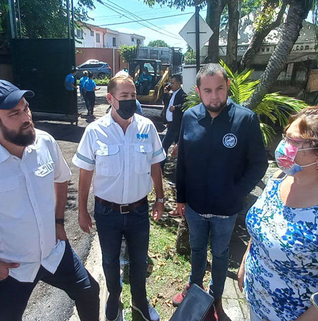 Titulares de la alcaldía de San Salvador y DOM supervisaron obras de recarpeteo en las colonias Layco y Santa Clara